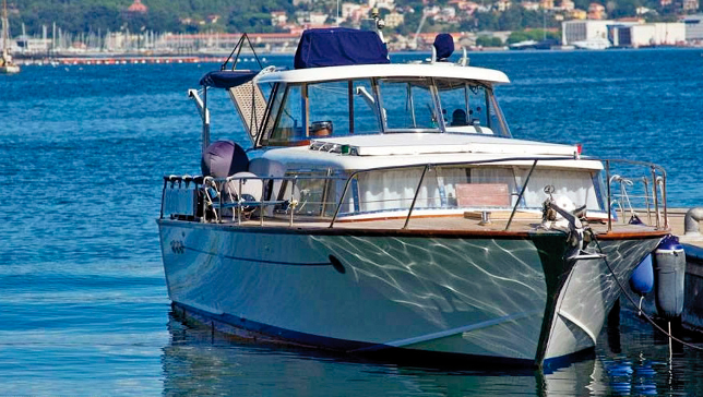 Croisière quotidienne sur le lac de Côme à bord d'un charmant yacht classique